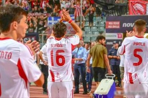 pg阿贾克斯训练开放日，赛前刷新队史纪录引欢呼，西甲在即，球探报告显示潜力的简单介绍