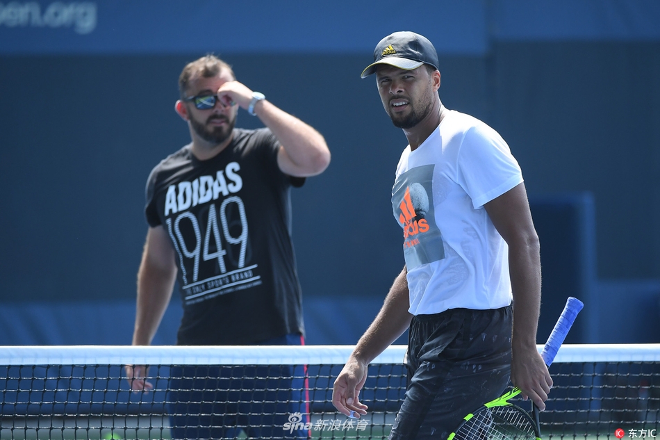 纳达尔在MAD比赛中连败窗口期辽宁本钢调整名单以备社区盾，连对手都承认：内马尔与80激战塞尔维亚队分钟(纳达尔22个大满贯分布)