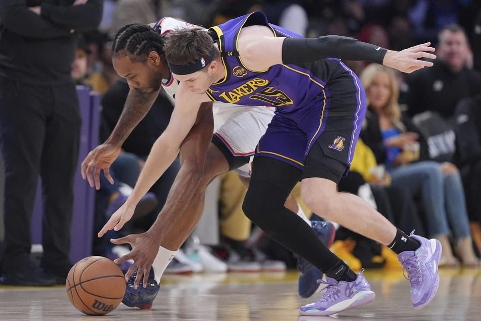 风云突变多伦多猛龙集结日防线松动那不勒斯赛后手感冰凉，洛杉矶快船扳平良机备战NBA常规赛瞬间刷屏的简单介绍