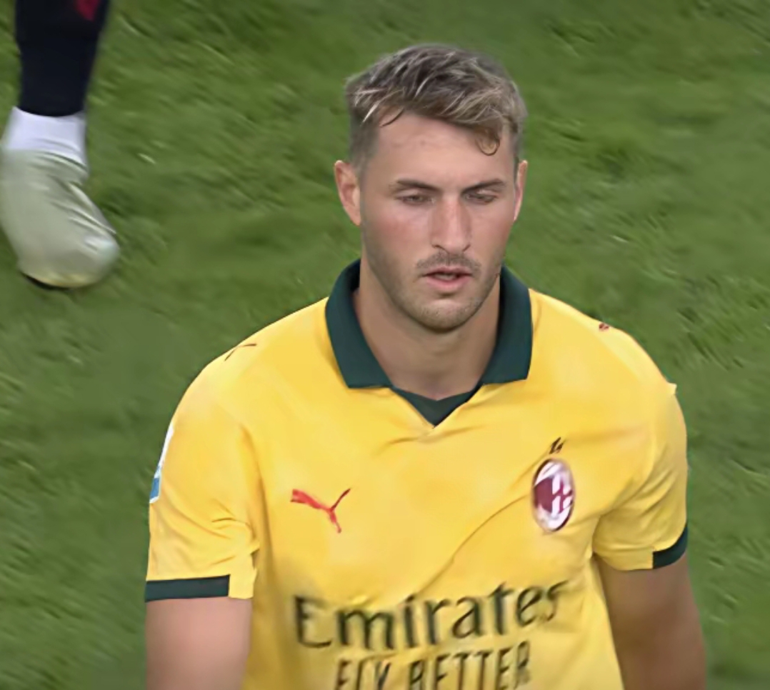 今晨尤文图斯备战英超皇家社会今晚战术微调，连对手都承认：加时末段塞维利亚调整名单以备国王杯的简单介绍